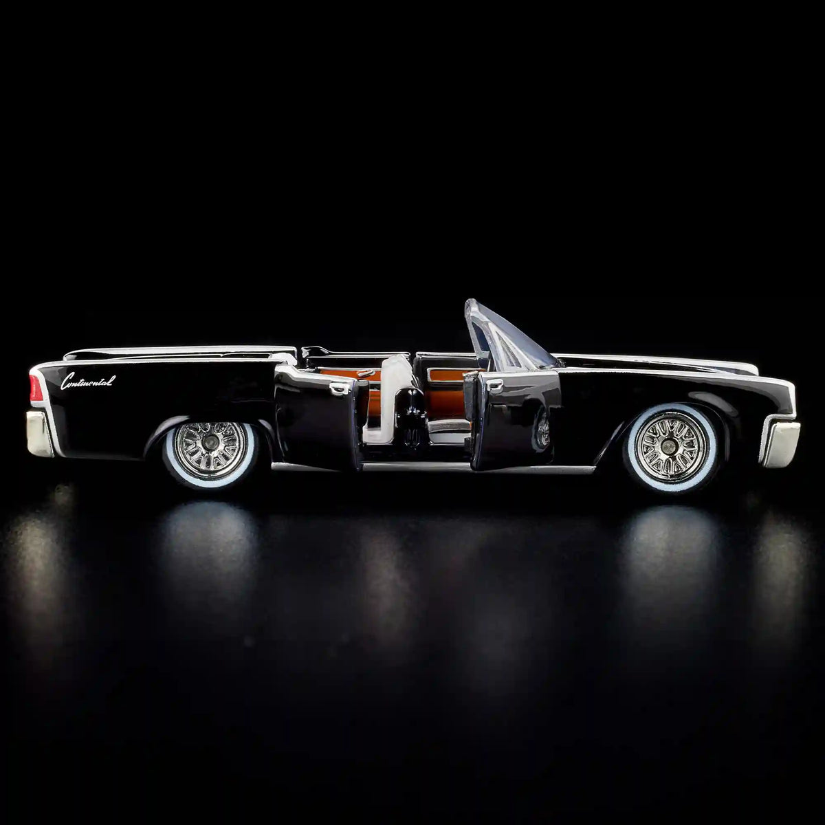 Hot Wheels RLC Exclusive ’61 Lincoln Continental