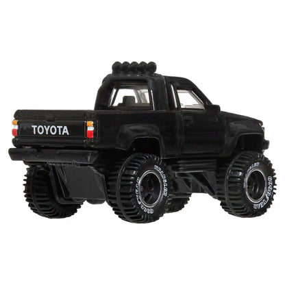 Hot Wheels Premium Car Culture 2-Pack Back to the Future Time Machine & 1987 Toyota Pickup Truck / Camionnette