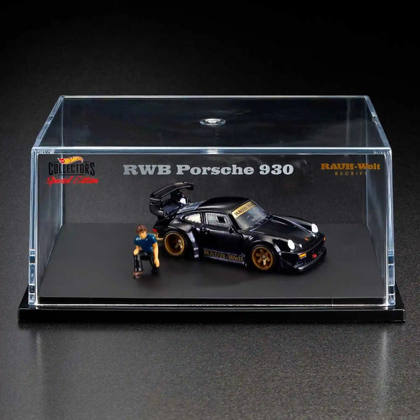 Hot Wheels RLC Exclusive RWB Porsche 930 w/ Akira Nakai Figurine