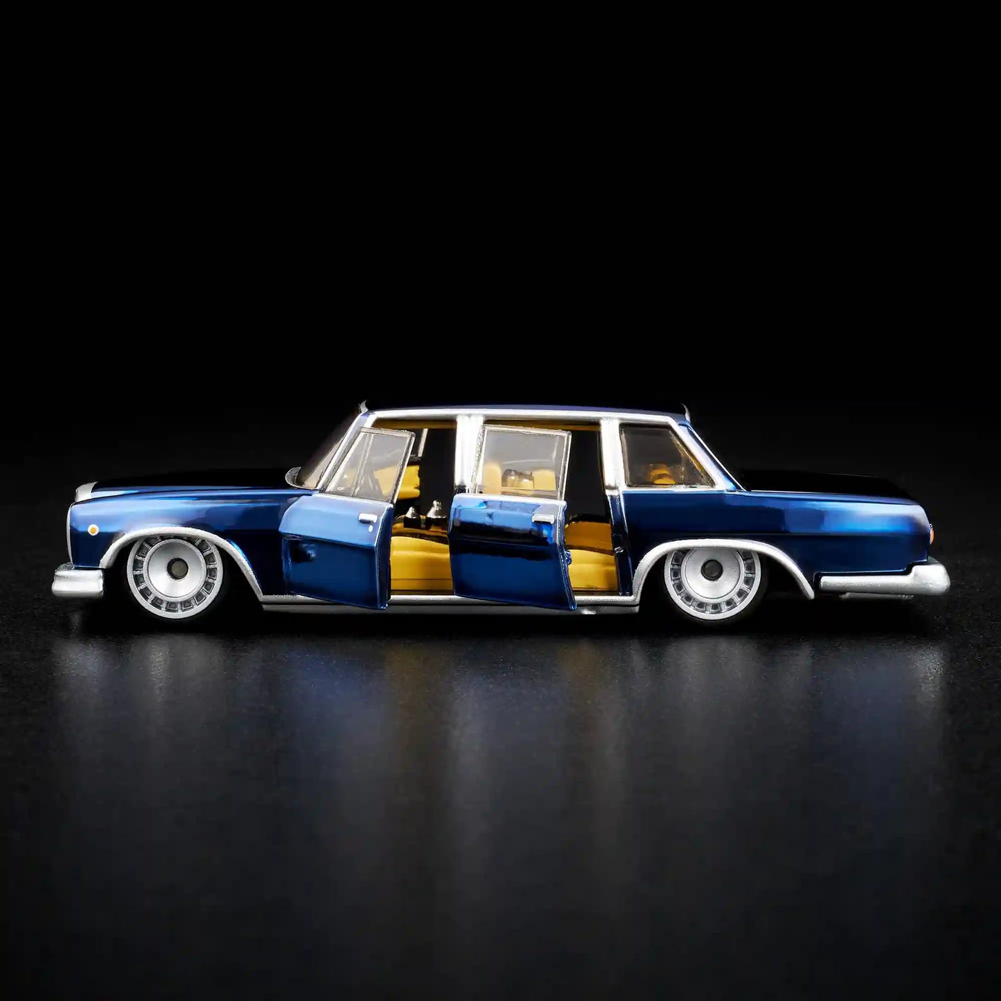 Hot Wheels RLC Exclusive 1964 Mercedes-Benz 600