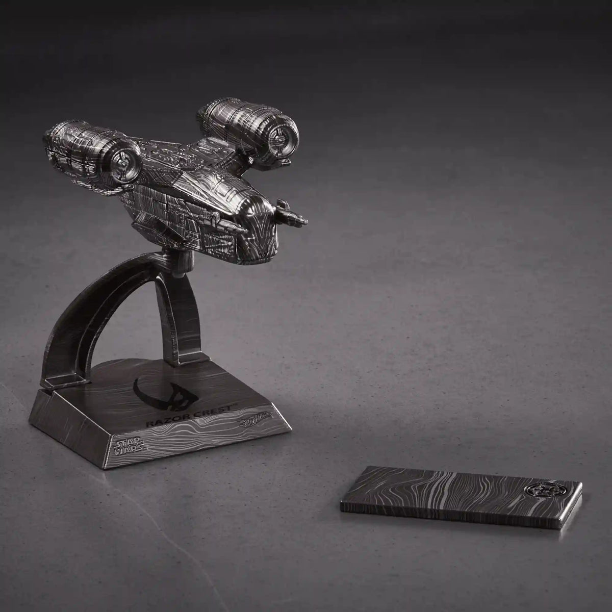 Hot Wheels Star Wars Razor Crest Starship