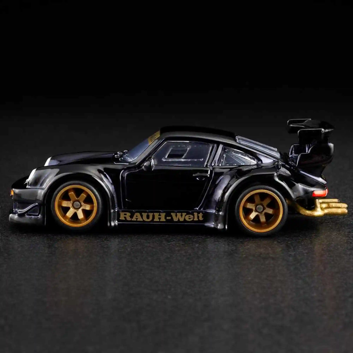 Hot Wheels RLC Exclusive RWB Porsche 930 w/ Akira Nakai Figurine