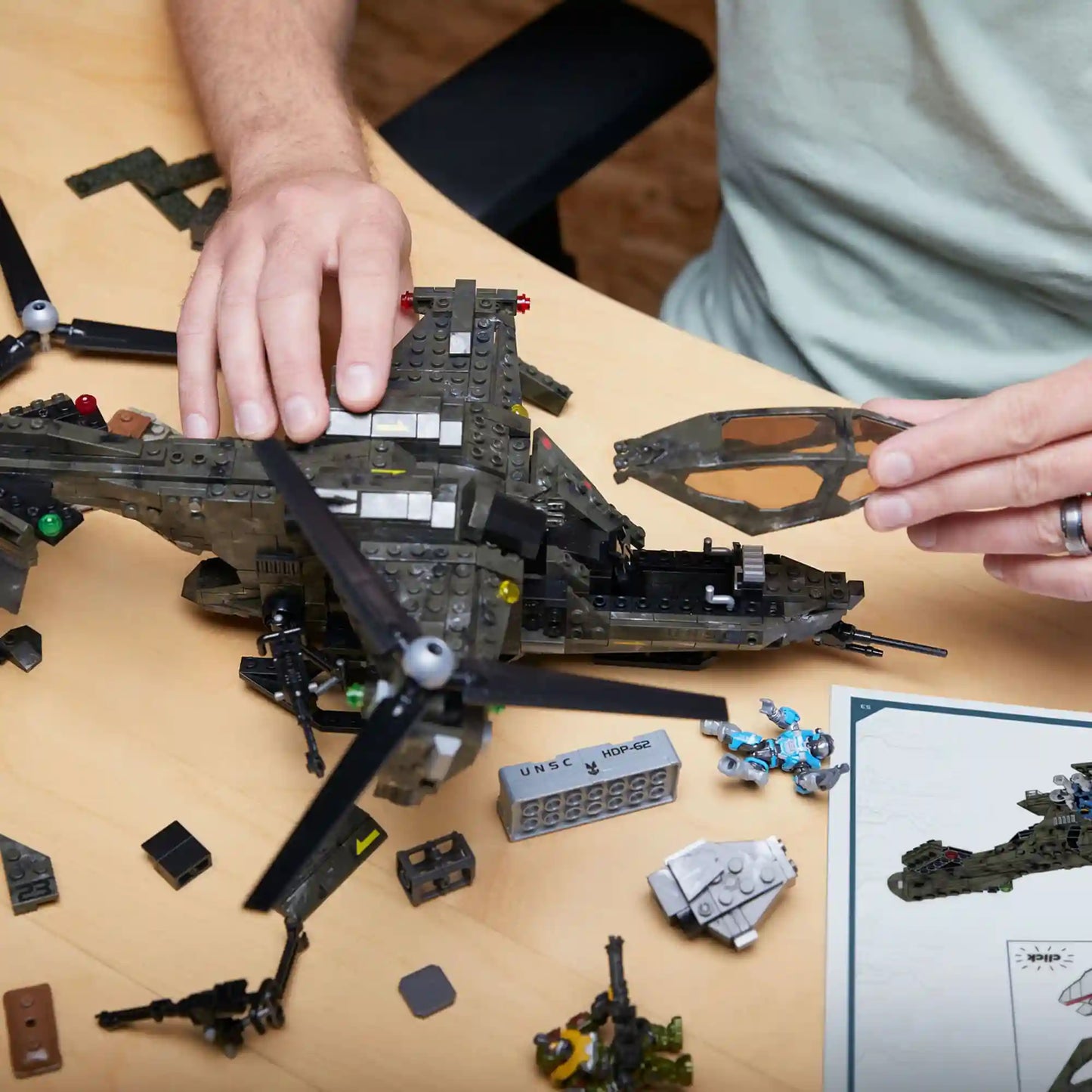 MEGA Halo UNSC Falcon Sweep Building Toy Kit