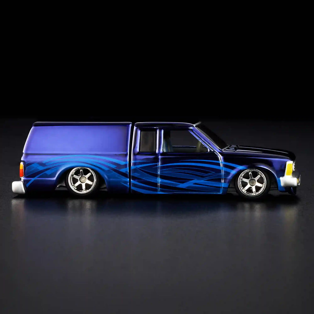 Hot Wheels RLC Exclusive 1986 Nissan 720 King Cab