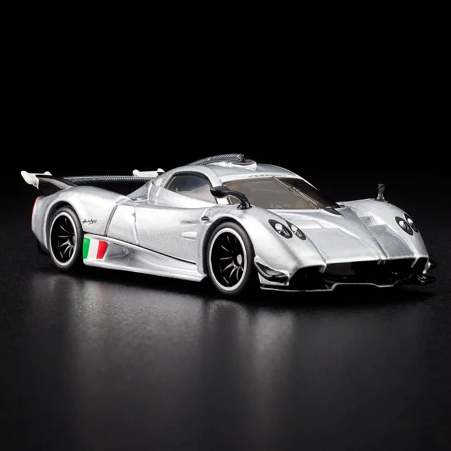 Hot Wheels RLC Exclusive ’21 Pagani Huayra R