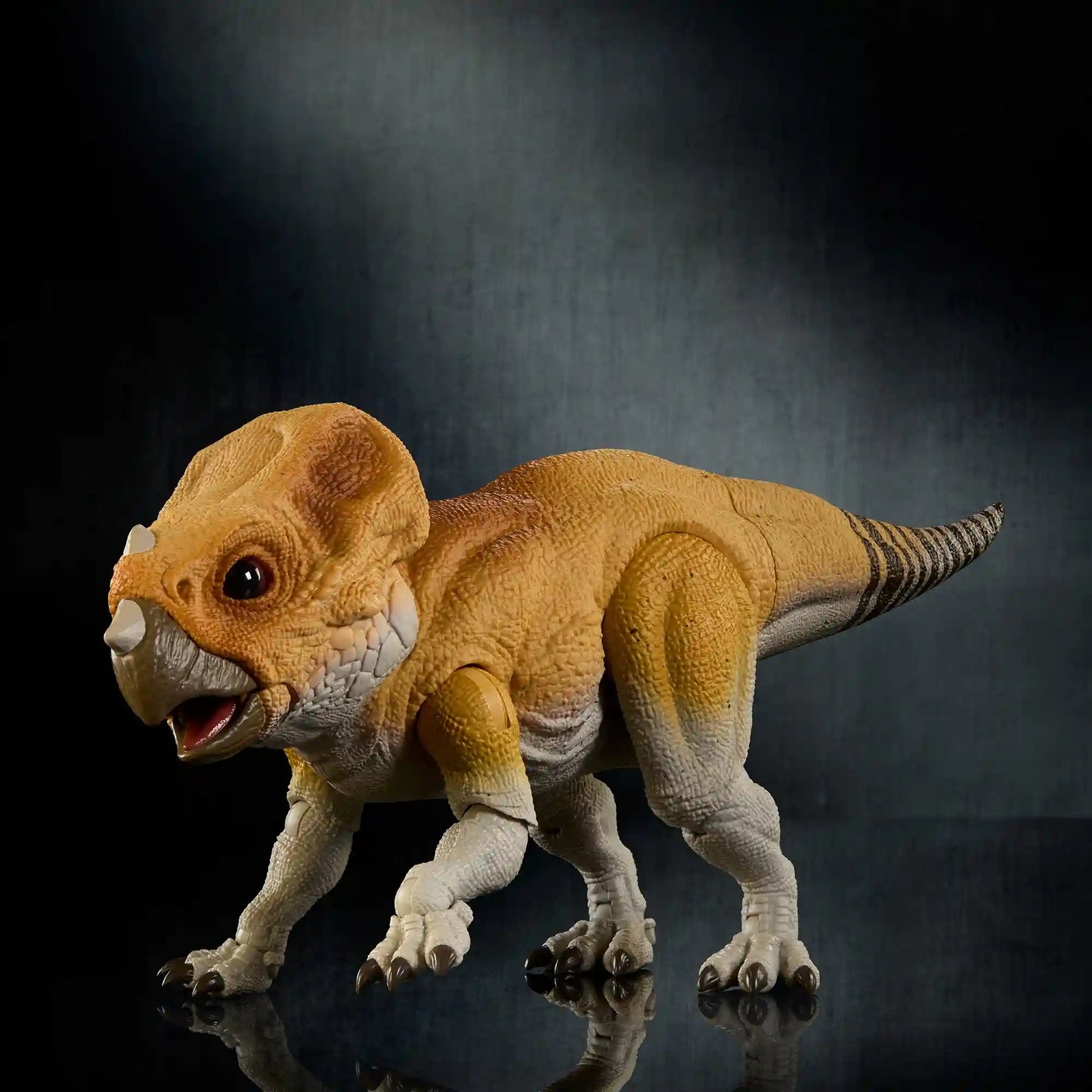 Jurassic World Hammond Collection Screen Scale Aquilops ‘Dolores’