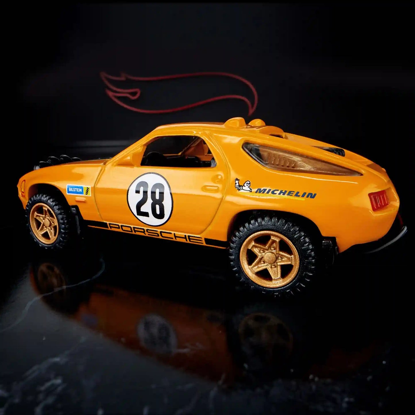 Hot Wheels Elite 64 Porsche 928 Safari