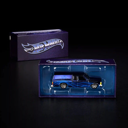 Hot Wheels RLC Exclusive 1986 Nissan 720 King Cab