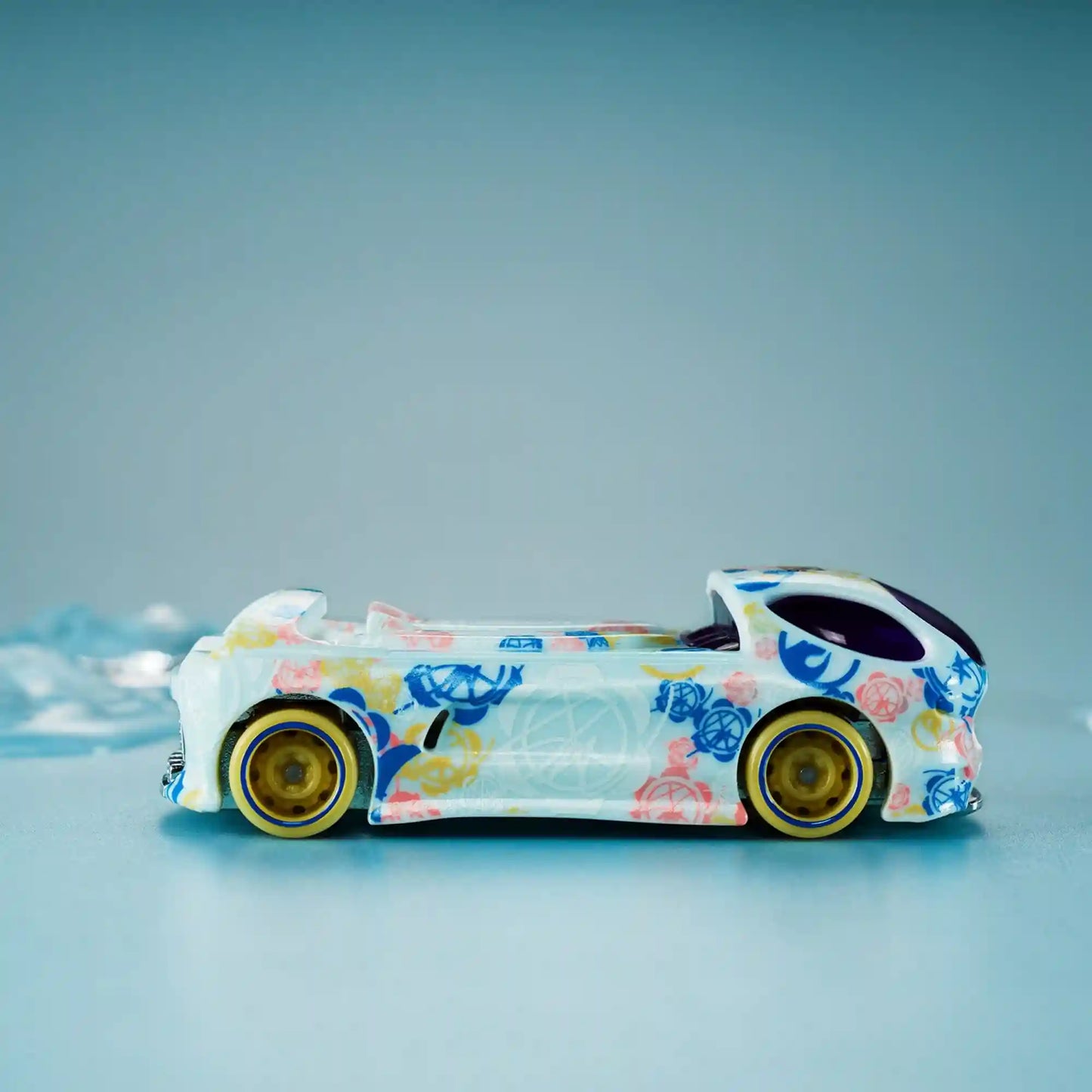 Sean Wotherspoon x adidas x Hot Wheels Deora II Vehicle