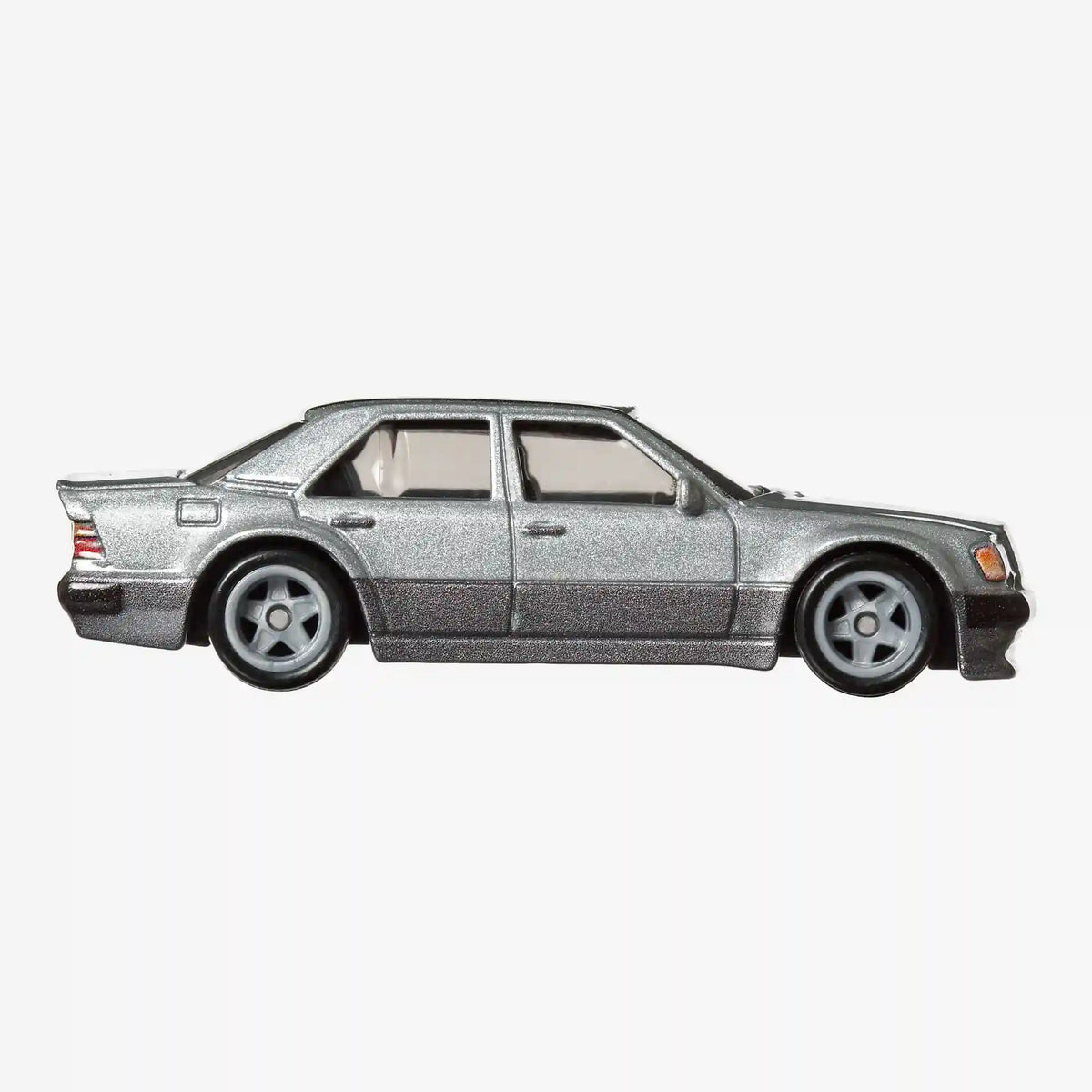 Hot Wheels Premium Car Culture Canyon Warriors – Mercedes-Benz 500E